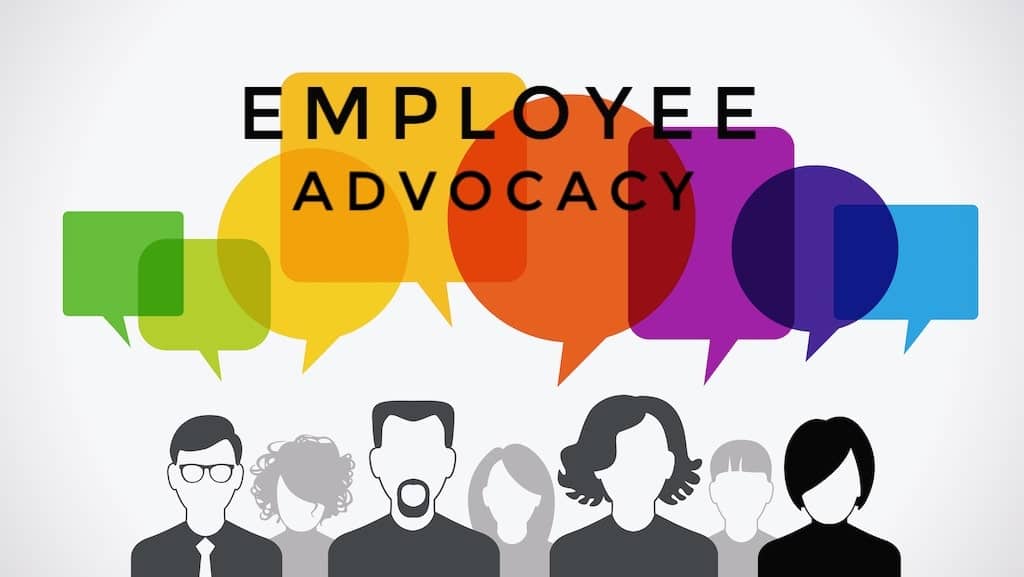 employee advocacy: grafica di dipendenti con fumetto